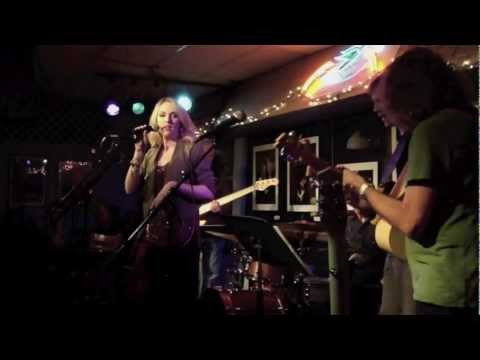 Brittany Spriggs @ The Bluebird Nashville: "Gettin' Pretty"