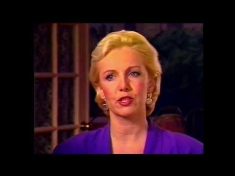 The World Goes 'Round : Staging &amp; Choreography

The Conceptual Team behind The World Goes 'Round, Director Scott Ellis and Choreographer Susan Stroman, discuss movement, staging and choreography within this Kander and Ebb revue. 
