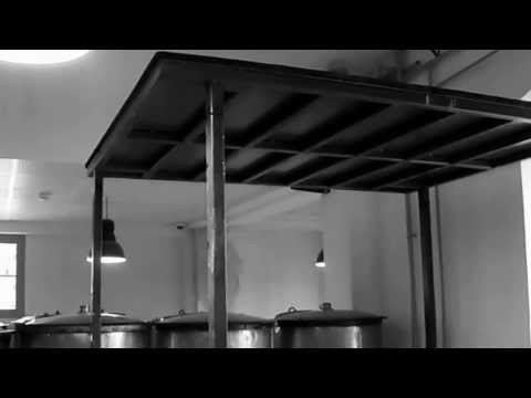 Monte charge à trappe 2 vantaux pour des charges de 0 à 1 500 Kg  conçu pour les bars, les restaurants, les bureaux de tabacs_4