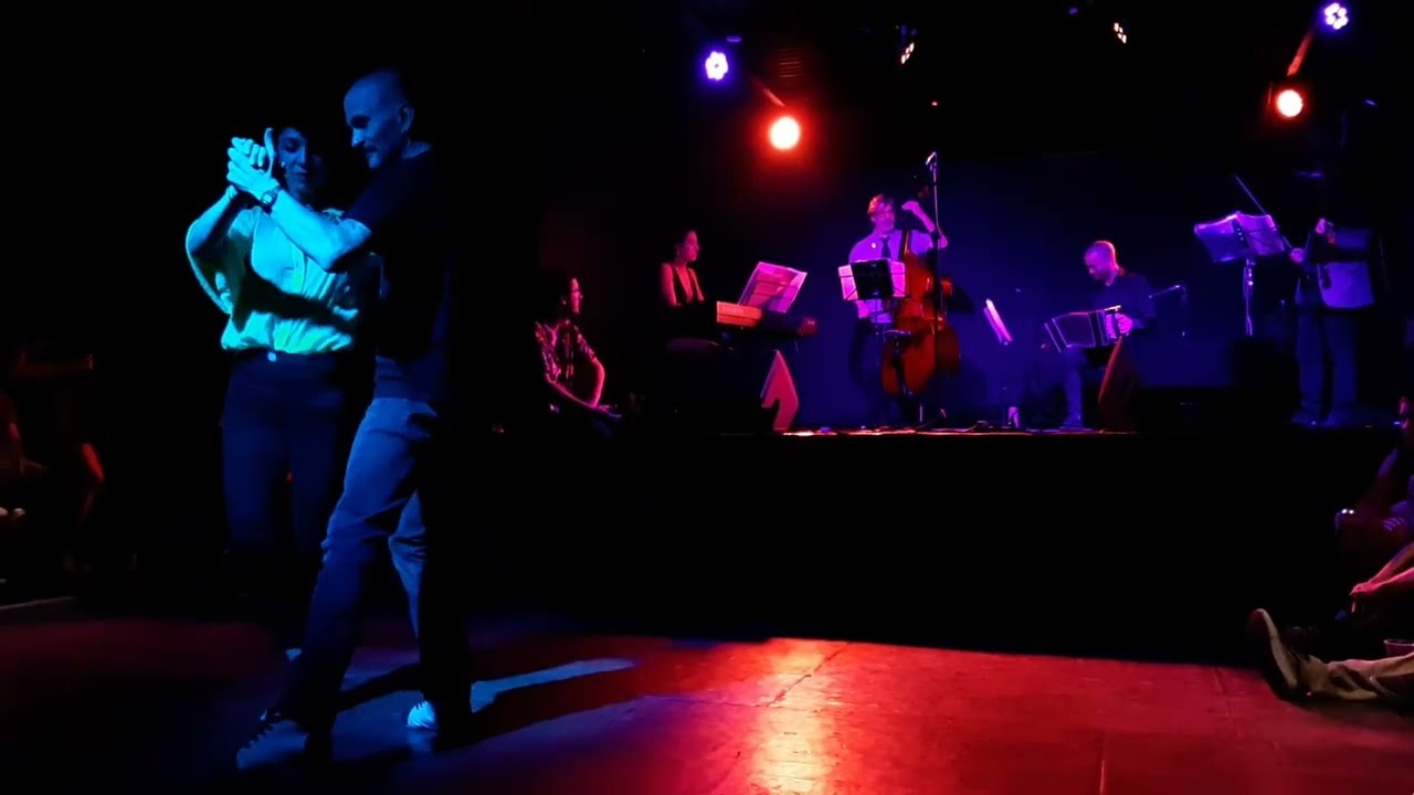 Rocio Lequio y Bruno Tombari + Tango Bardo - Loca