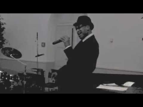 Vic Pitts Live Vocal performance 