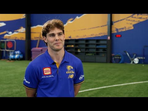 Get to know Deven Robertson