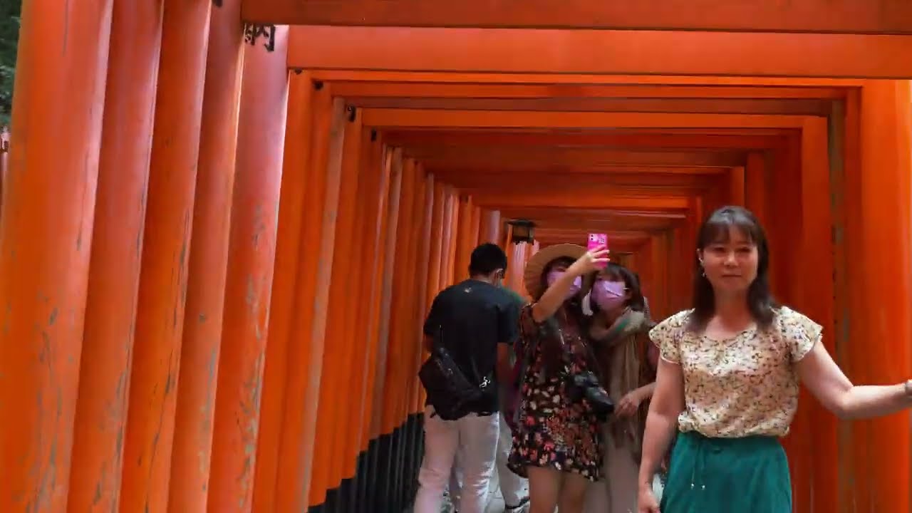 Fushimi Inari Taisha video
