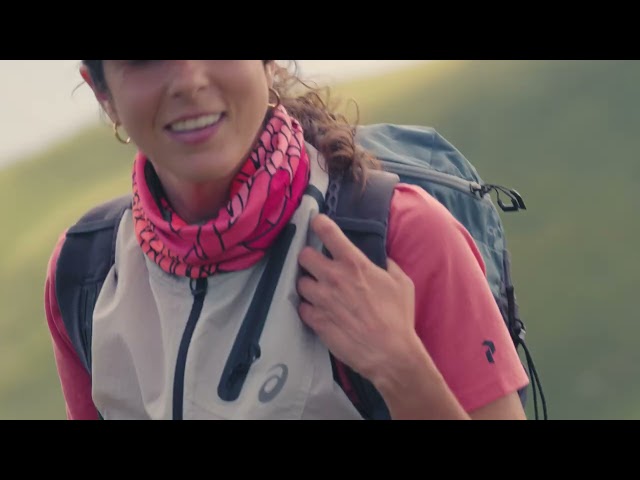 Vídeo relacionado con Buff Braga de cuello, CoolNet UV, Adulto Hombre Mujer, Azul, Talla unica, Flexible, Proteccion UPF50, Ligera, Elastica, Material Reciclado, Deporte, Verano