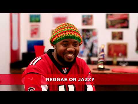 Avril and Izzo Bizness in 60 seconds