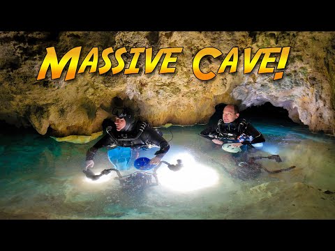 Exploring a MASSIVE underwater cave in Mexico!