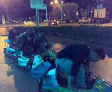 Folli corse clandestine...