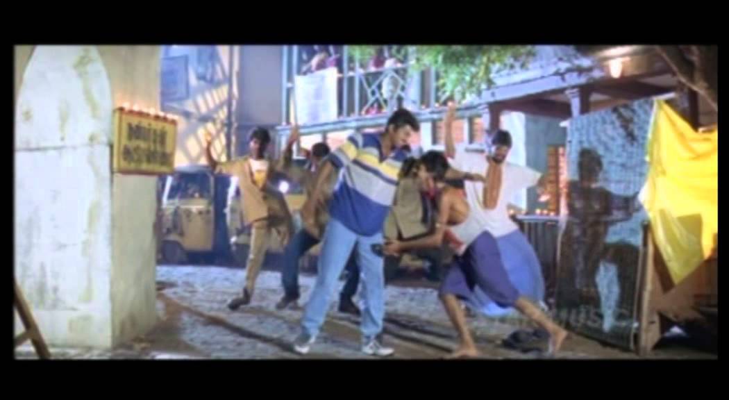 Innisai Paadivarum Lyrics  | Thulladha Manamum Thullum | Simran, Vijay | Unnikrishnan | S A Rajkumar