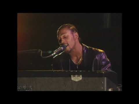 Eric Clapton & D'Angelo - "I've Been Trying'" (The Impressions) | 1999 Induction