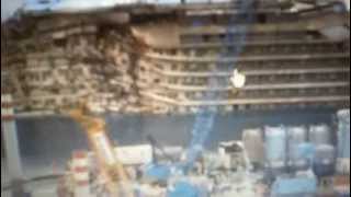 Video: Costa Concordia è rimessa a galla con successo