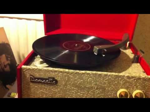 Wallah-Malaka-Lucy by Leslie Sarony