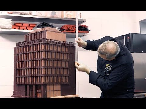 Topchocolatier Jurgen Baert ontwerpt chocolade gebouw van 35 kilo