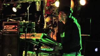 Third World performing &quot;96 degrees&quot;Spirit Lives&quot;and Nyabinghi drumming by Tony &#39;Ruption&#39; Williams