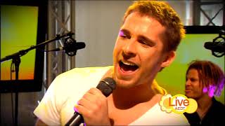 Hugh Sheridan - All About Me (live on Sunrise 27 Nov 2009)