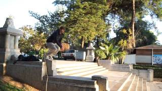 eye on the gold chain)