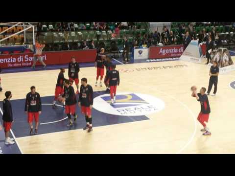 Dinamo Banco di Sardegna-CSKA Mosca 78-107 Euroleague 2015-2016 Warming