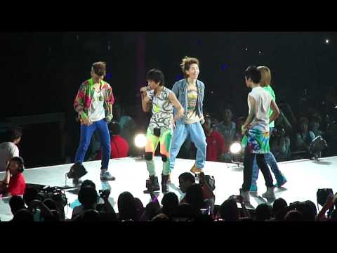 [Fancam] SM Town LA Shinee Part 1