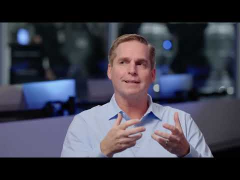 Gavin Baker interviews SpaceX CFO Bret Johnsen at Mission Control