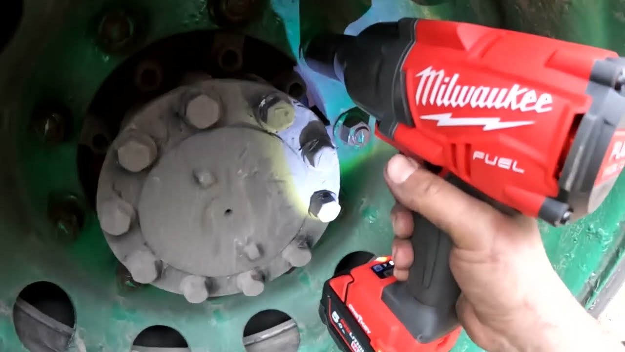 Klucz udarowy Milwaukee 1/2 1898 Nm ONEY KEY FUEL M18 ONEFHIWF12