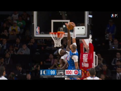 Isaiah Stewart meets Caleb Martin at the rim and Javonte Green hits the 3 on the other end