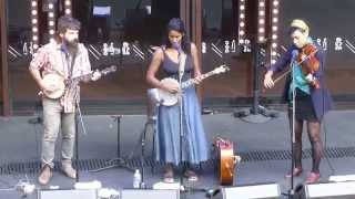Leyla McCalla - Mesi Bondye (live)