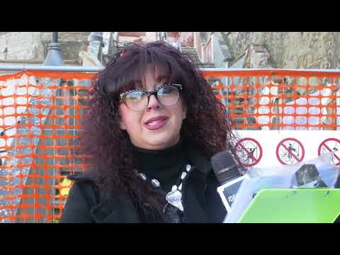 IDEAPLUS TV-Chianciano Terme: Murales scalinata Piazza Gramsci Ilenia Massai