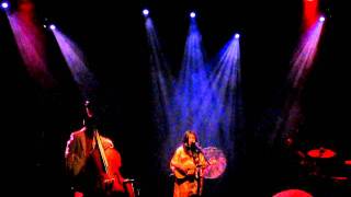 Zee Avi - Stay In The Clouds live @ The El Rey