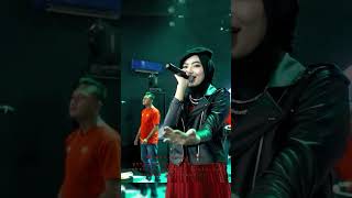 Download lagu Hanya Segenggam Setia #salsachan mp3 Download lagu Hanya Segenggam Setia #salsachan mp3