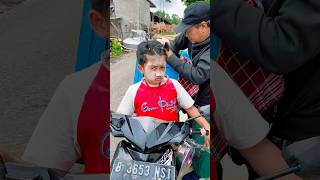 Download lagu Nono's younger brother wants to go with his uncle to the ice skating rink😭🤣 mp3