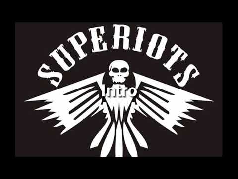 SUPERIOTS - kekasih tolol(lirik)