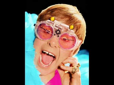 Elton John - Rocket Man (Phunky's Knee Deep Extended Remix)