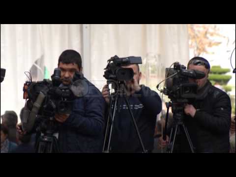 Protesta e PD - Basha: Gazetarët amerikanë po zbulojnë skandalin e plehrave