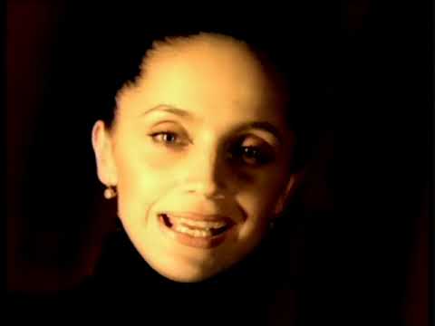 Petr Hapka, Lucie Bílá - Dívám Se Dívám