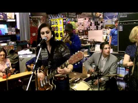 Kitty Daisy & Lewis - I'm So Sorry - at Banquet Records