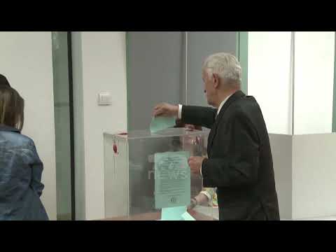 Top News- Referendumi i Beogradit/Qindra serbë të Kosovës udhëtojnë drejt Serbisë