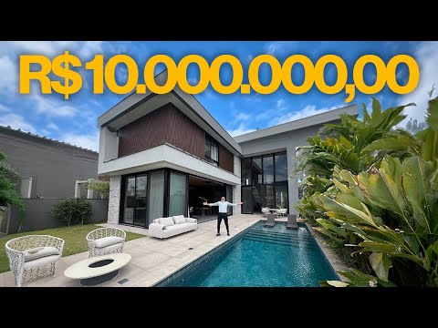 Vídeo: Casa em Condomínio no Caledônia em Balneário Camboriú