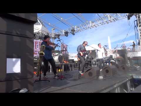 Gentle Giant Mobile from Free Hand