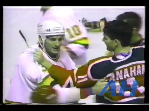 NHL Nov. 1, 1990 Vancouver Canucks v New Jersey Devils (R) Jim Sandlak Jr. v Alan Stewart