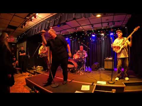 The Hypstrz, ‘A Silverteens Christmas,’ at the Mpls. Eagles Club