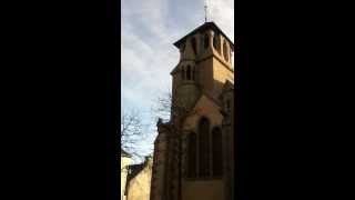 preview picture of video 'Église Saint Patern de Séné : Solo de la Cloche 1'