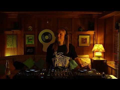 EP. #06 X WSS by Adelaid - " Heavy Traffic " ( Minimal Electro set )