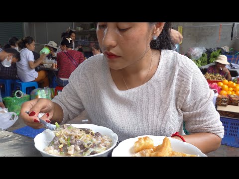 $1 For A Bowl Of Porridge With Pork Organ And Fried Noodle - Boeng Tompon Street Food