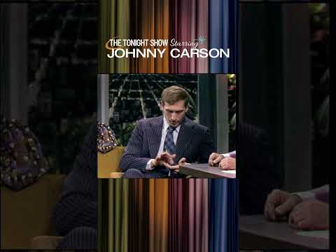 Bobby Fischer solves a 15 puzzle in 17 seconds | November 11th, 1972