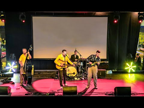 Eivind & The Basement Boys - Glad All Over