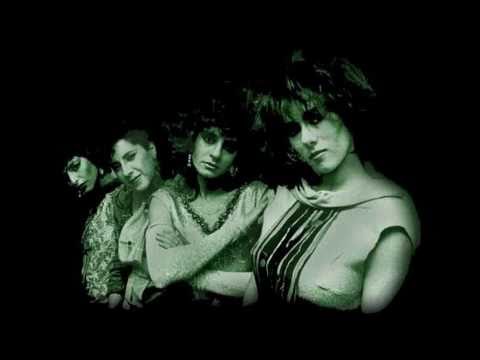 Viuda E Hijas De Roque Enroll "Estoy Tocando Fondo"