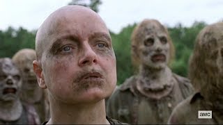 The Whisperers arrive at The Hilltop TWD 9x10