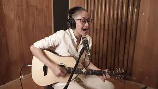 Download lagu NUFI WARDHANA - BANYU LANGIT (LIVE ACCOUSTIC) (VERSI BAHASA INDONESIA) #GENJIK (Genjrengan Asik) mp3 Download lagu NUFI WARDHANA - BANYU LANGIT (LIVE ACCOUSTIC) (VERSI BAHASA INDONESIA) #GENJIK (Genjrengan Asik) mp3