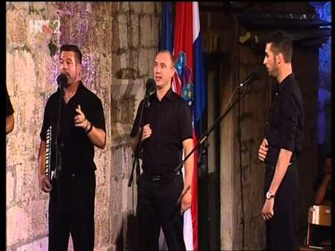 Klapa Munita - FDK Omiš 2015 - Žetvu žela zagorom divojka