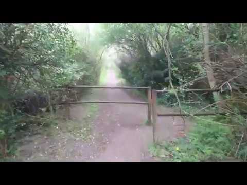 Walking up the Black Path in New Addington 17/04/2020