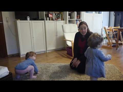 Ich bin die kleine Schnecke und hab ein Haus in dem ich mich verstecke.